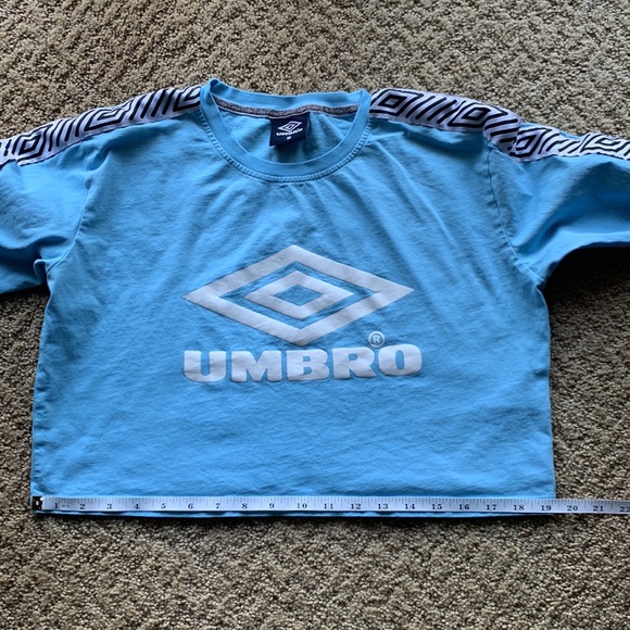 Stylish UMBRO Crop Top - Picture 8 of 11